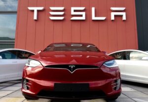 Tesla Troubles Deepen: Stock Plummets by One-Third in 2024, Xiaomi SU7 Poses Further Challenges