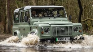 Look Ma, No Driveshafts! Classic Land Rover Defender EV Goes Electric