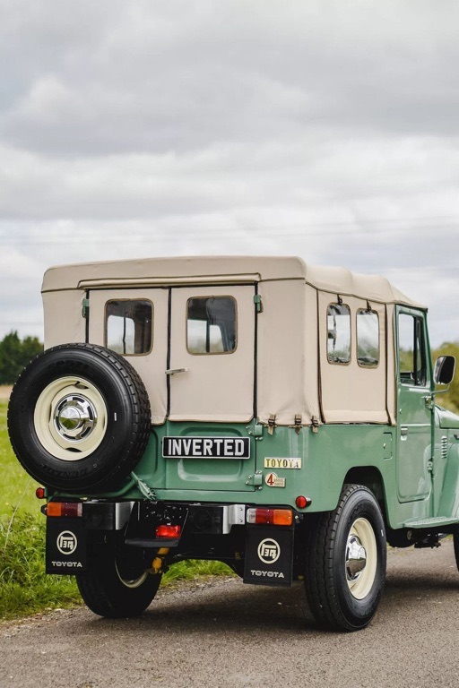  Toyota Land Cruiser FJ40