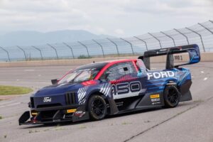 Ford’s F-150 Lightning SuperTruck: Electrifying Pikes Peak with Unmatched Power